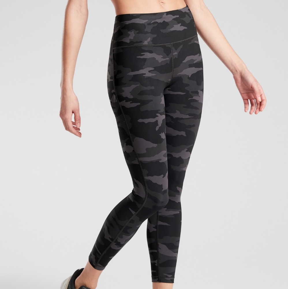 Ultimate Stash Pocket Camo Legging
